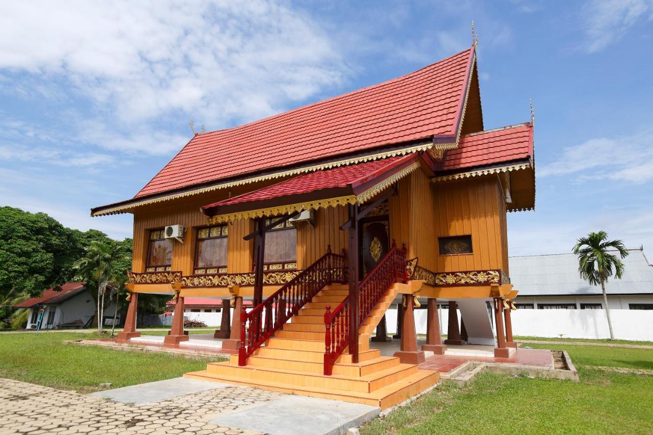 Amaris Hotel Muara Bungo - Jambi Εξωτερικό φωτογραφία